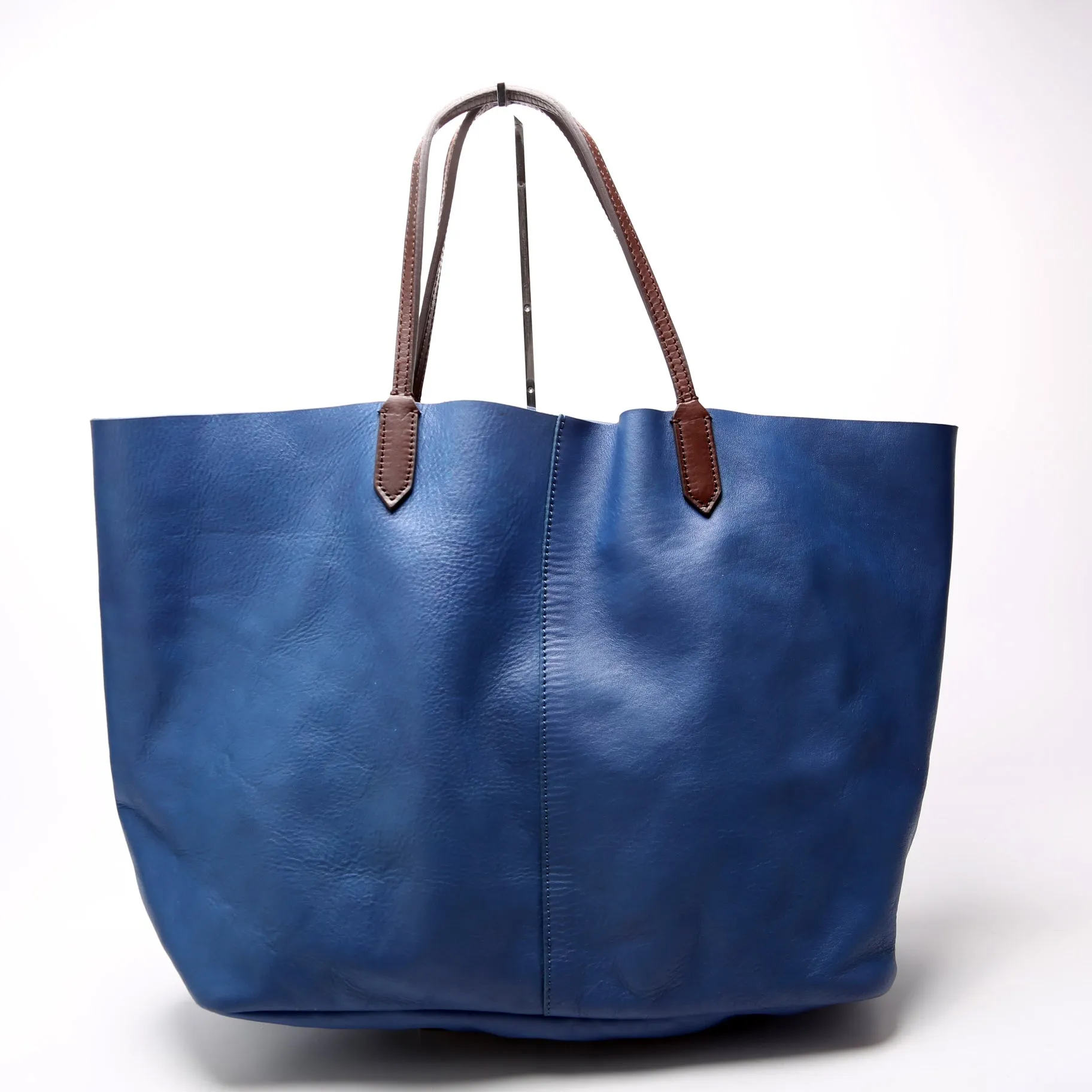 Antigona Shopping Tote