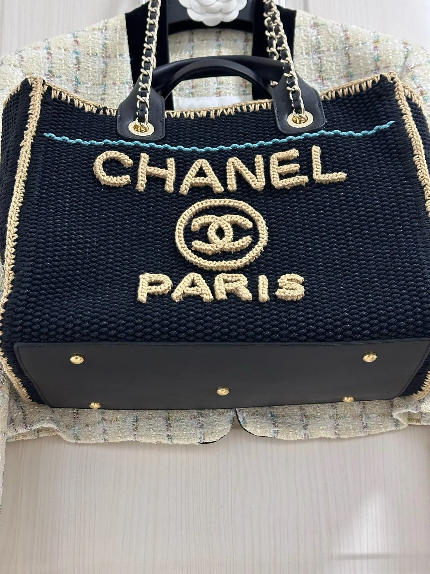 CC1087 Small Shopping Bag / HIGHEST QUALITY VERSION / 9.4 x 15.4 x 6.7in