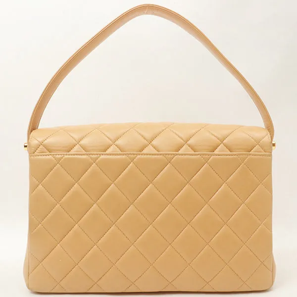 Chanel Around 1997 Made V-Flap Turn-Lock Handbag Beige