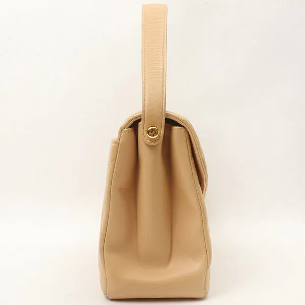 Chanel Around 1997 Made V-Flap Turn-Lock Handbag Beige