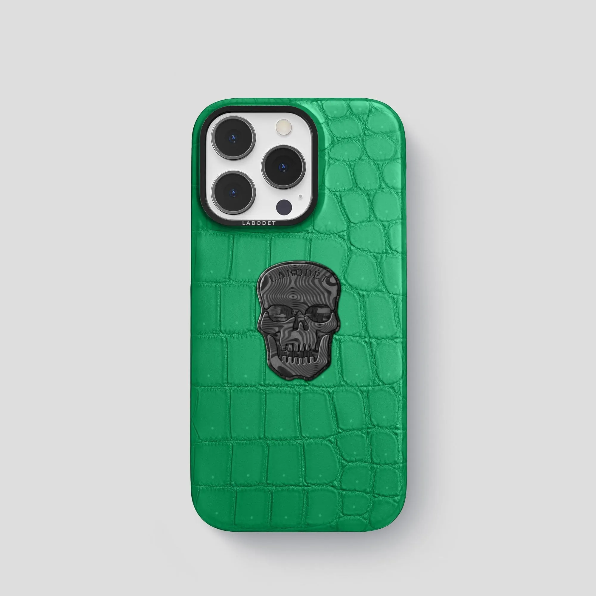 Classic Case with Carbon Skull For iPhone 13 Pro In Porosus Crocodile