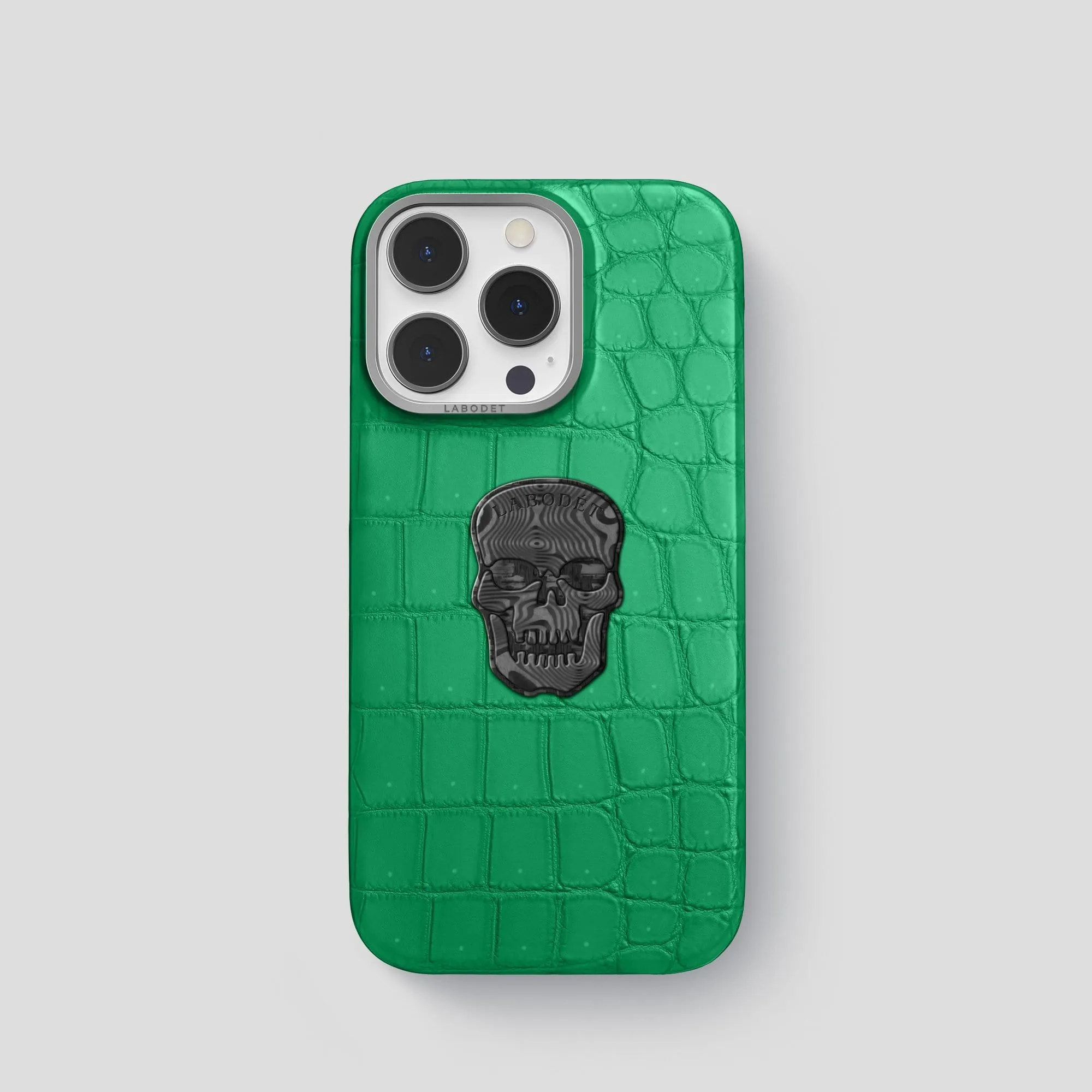 Classic Case with Carbon Skull For iPhone 13 Pro In Porosus Crocodile