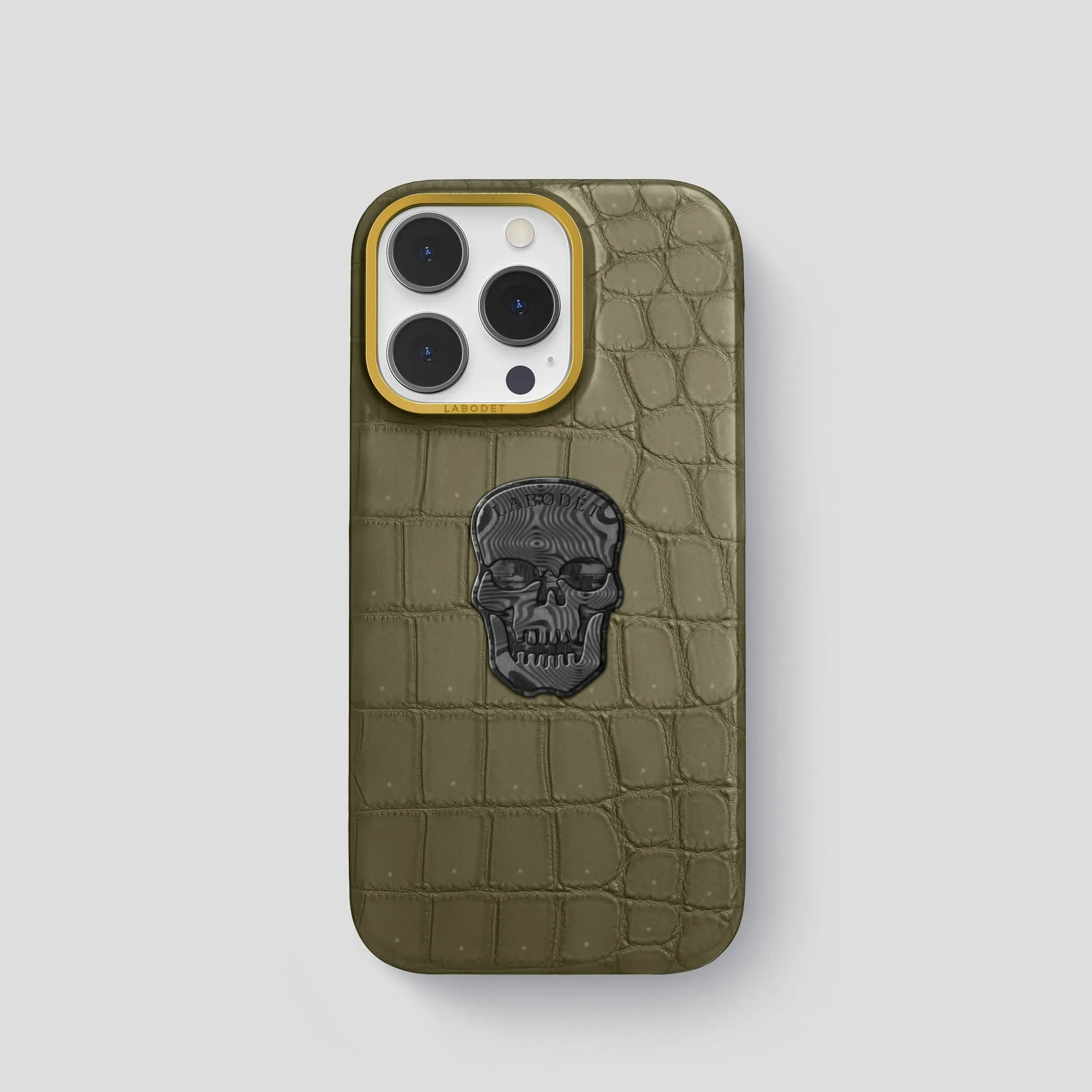 Classic Case with Carbon Skull For iPhone 13 Pro In Porosus Crocodile