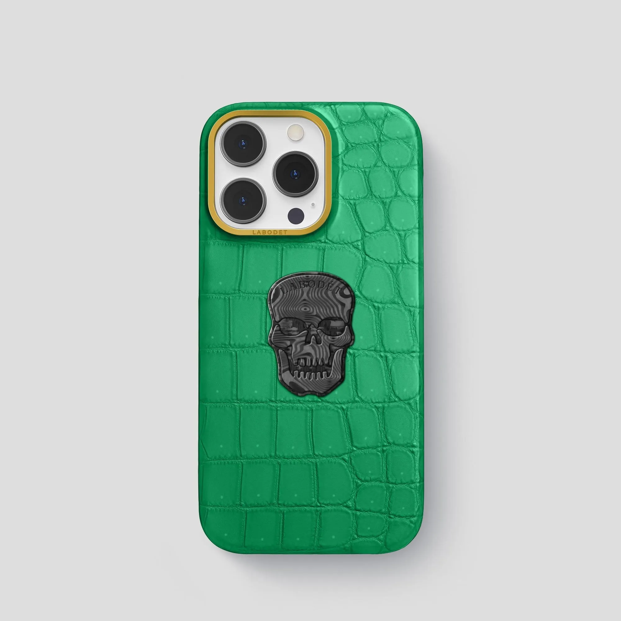 Classic Case with Carbon Skull For iPhone 13 Pro In Porosus Crocodile