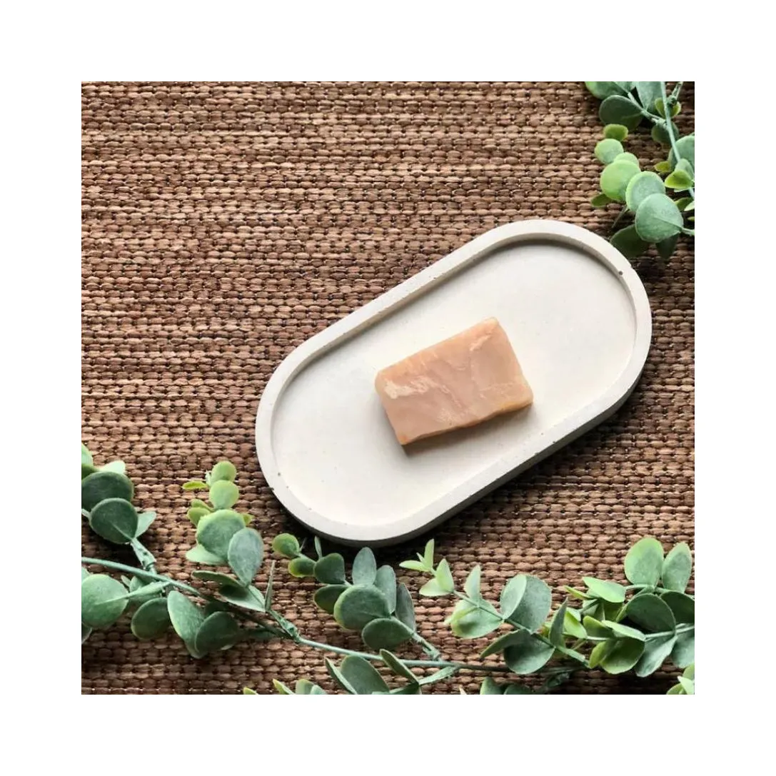 Decorative Oval Trinket Tray / Dish. ( white)