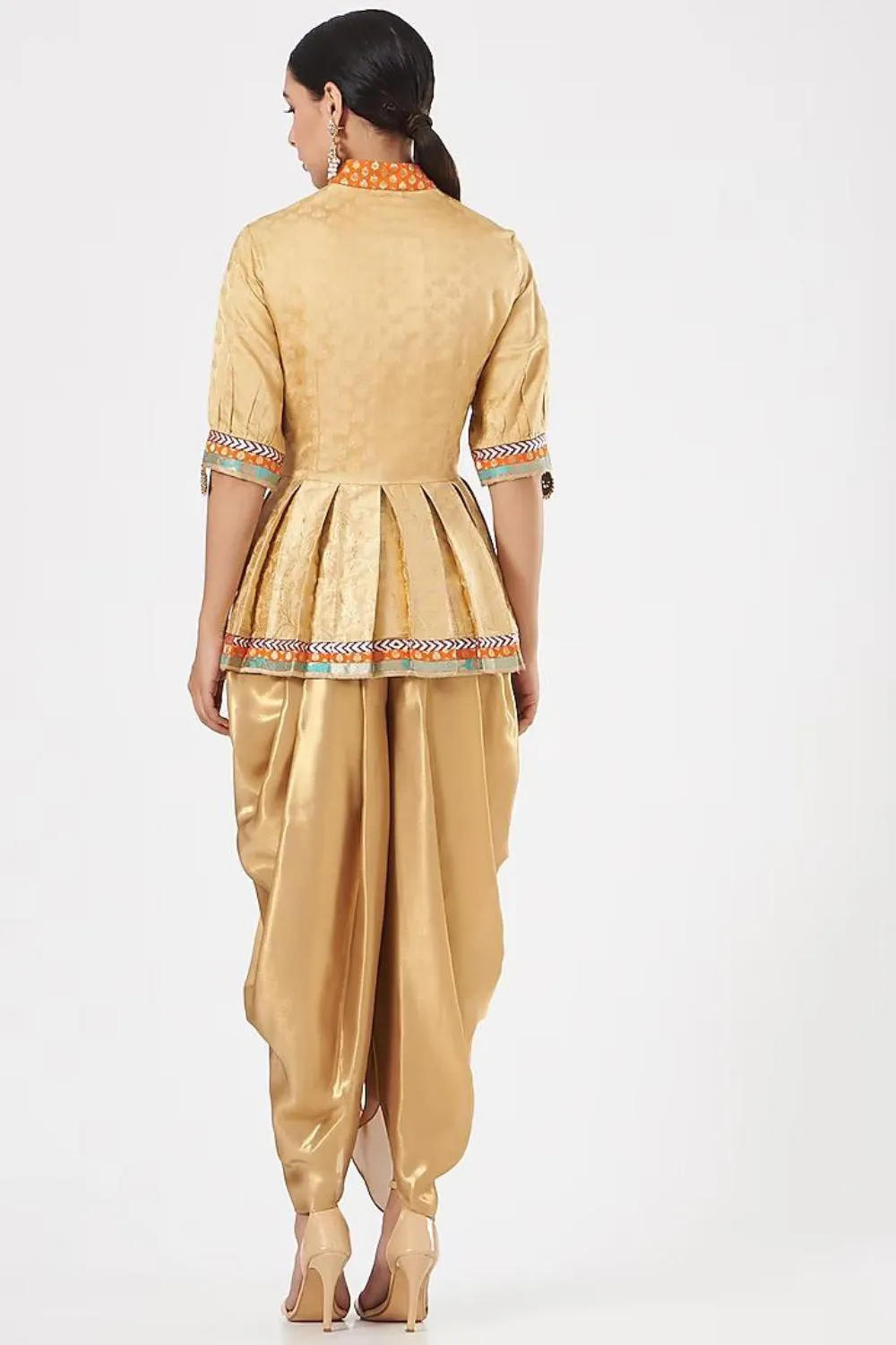 Gold Lamme Dhoti Set