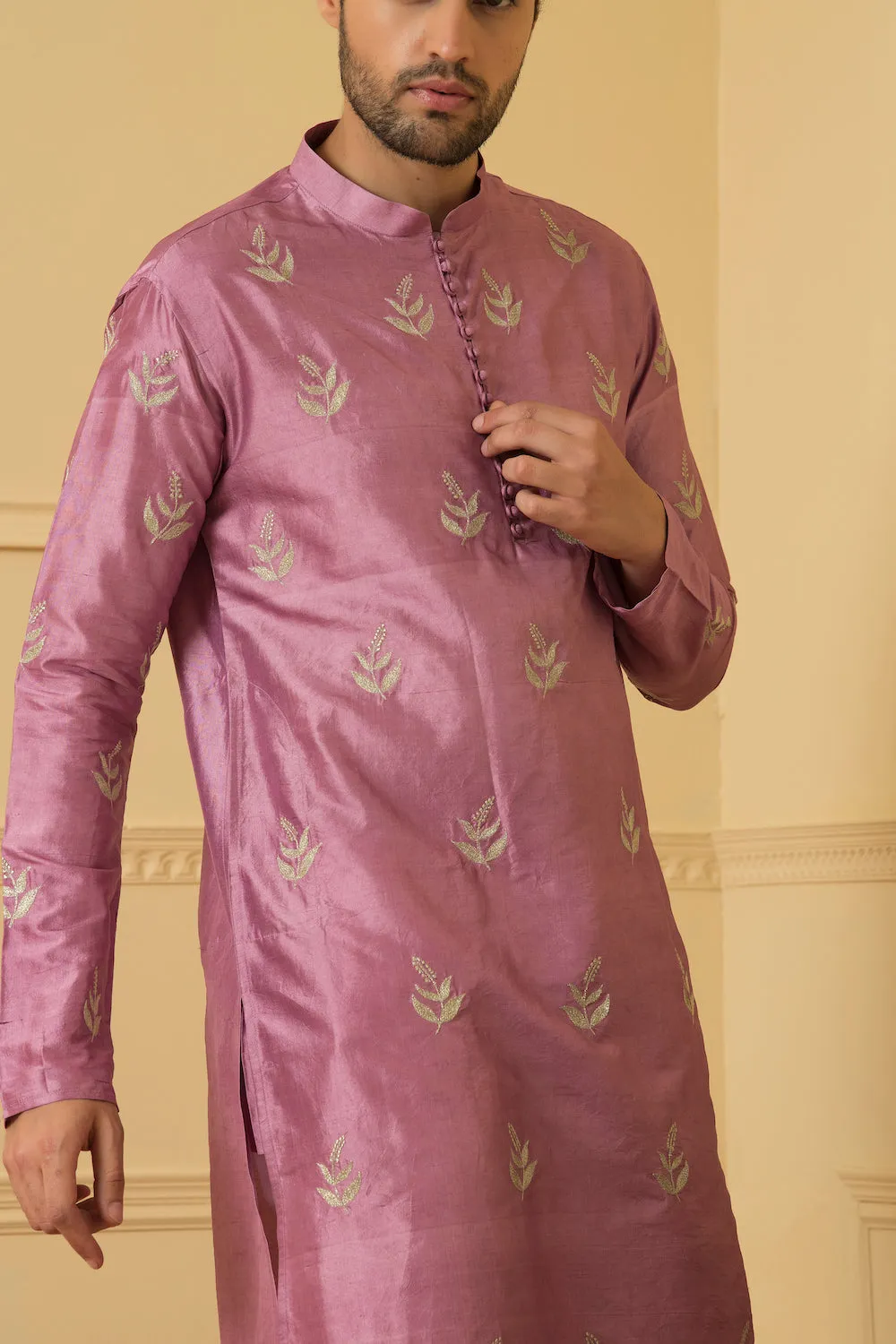 Men's Floral Motif Zari Work Kurta - Hilo Design