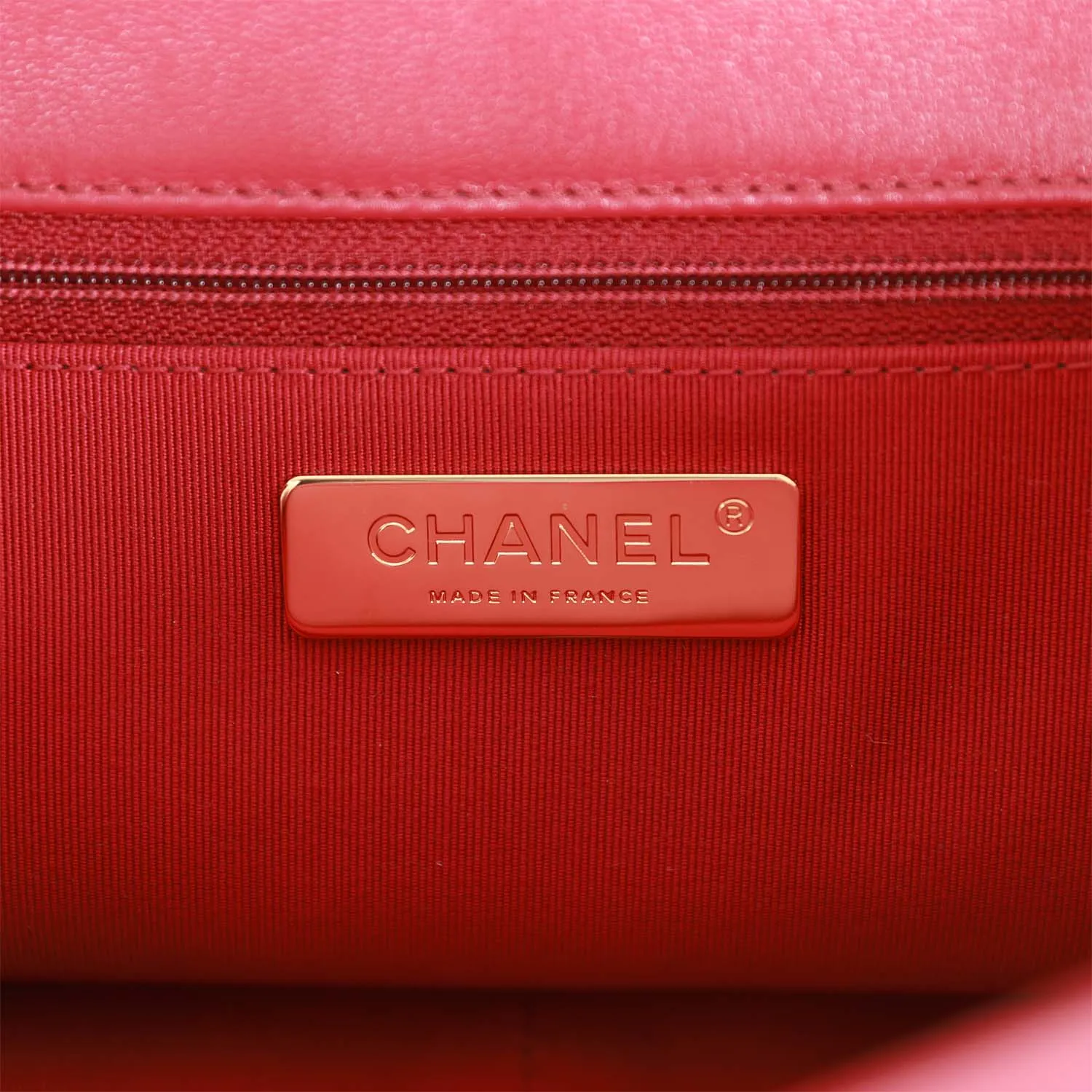 Pre-owned Chanel Medium 19 Flap Bag Red Calfskin Mixed Hardware