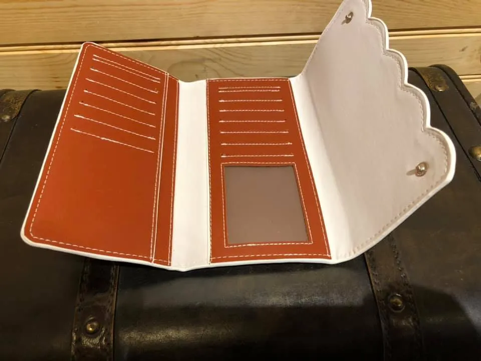 Scallop Wallet - Country Red