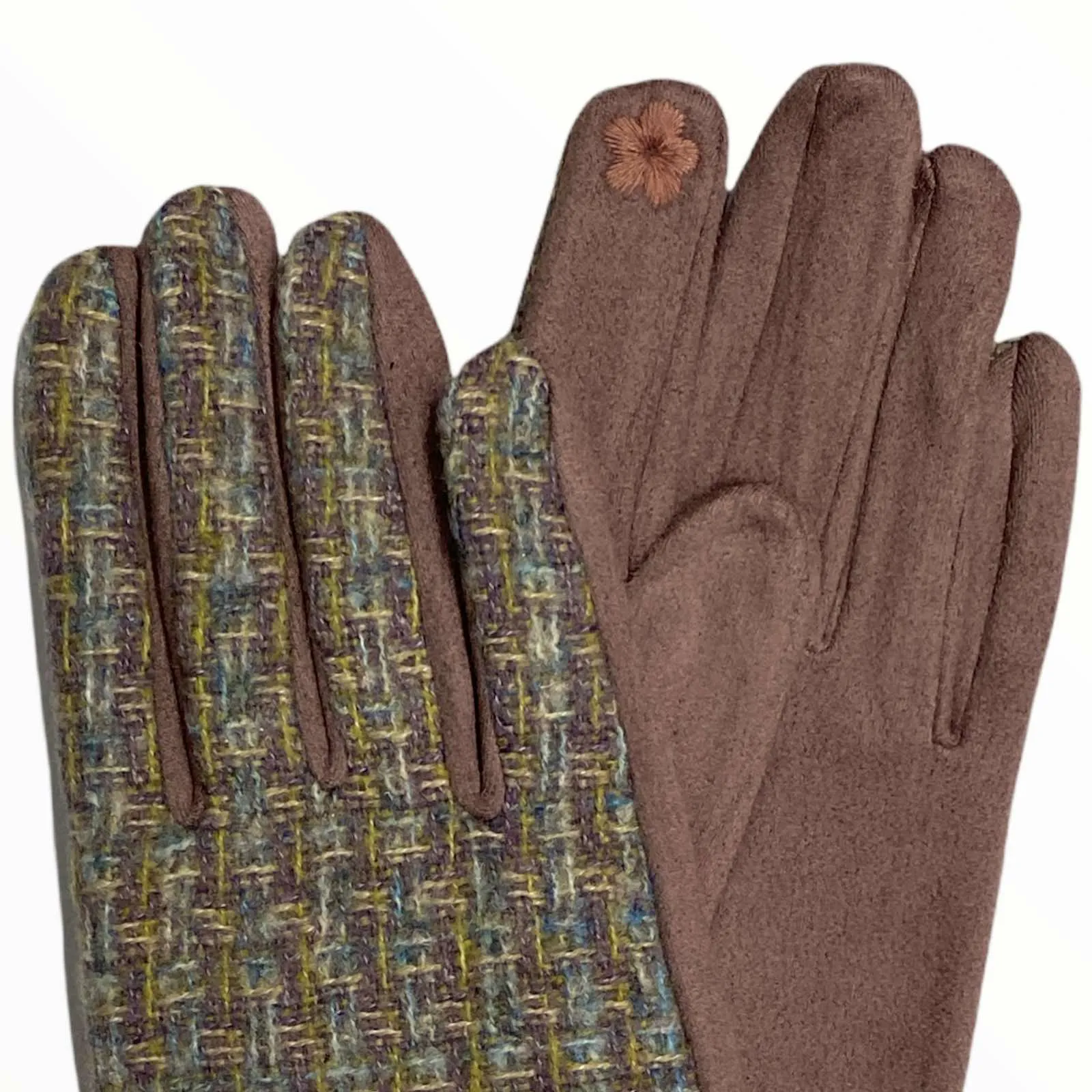 Soft pink chic gloves