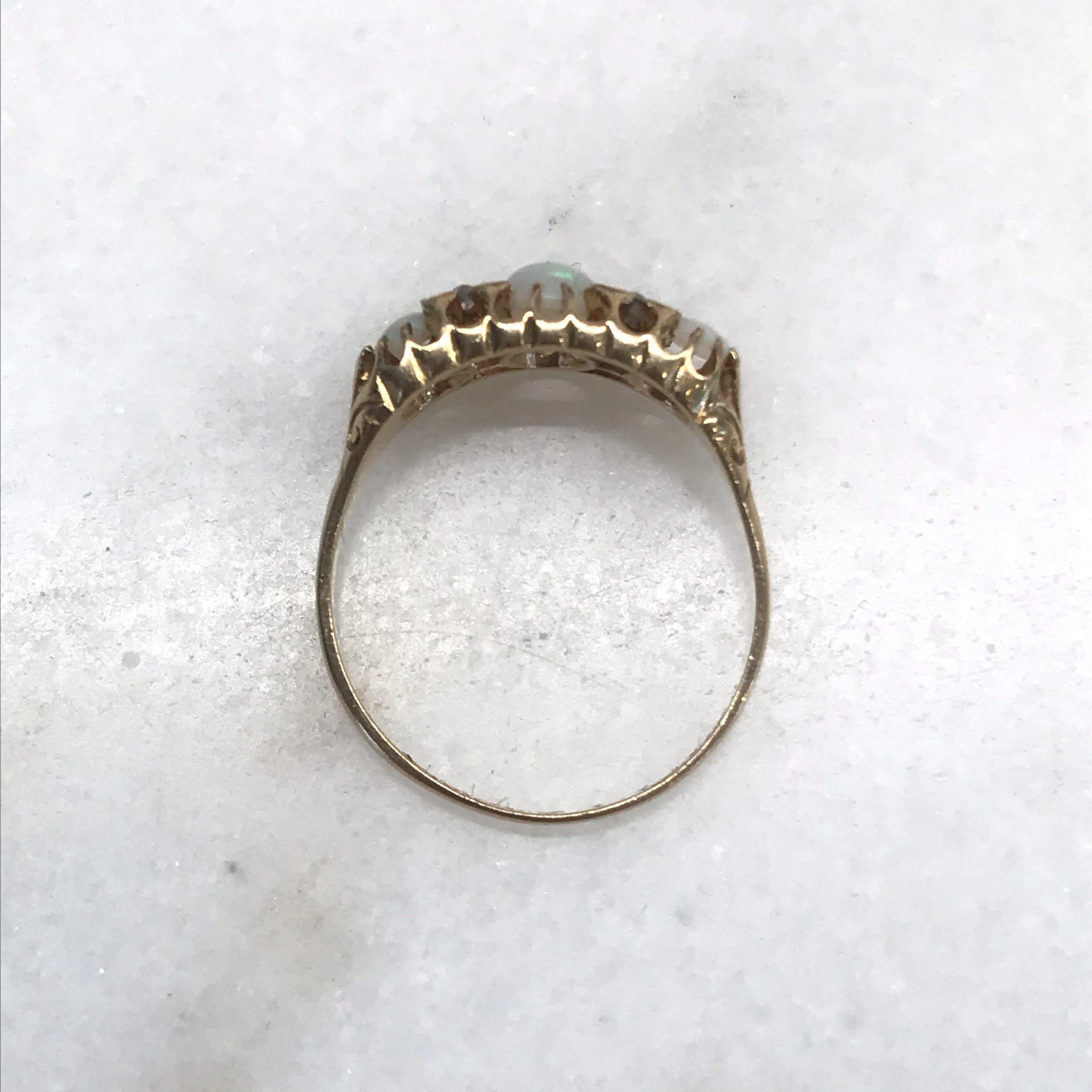 Stunning 18k Gold Opal and Diamond Ring from England